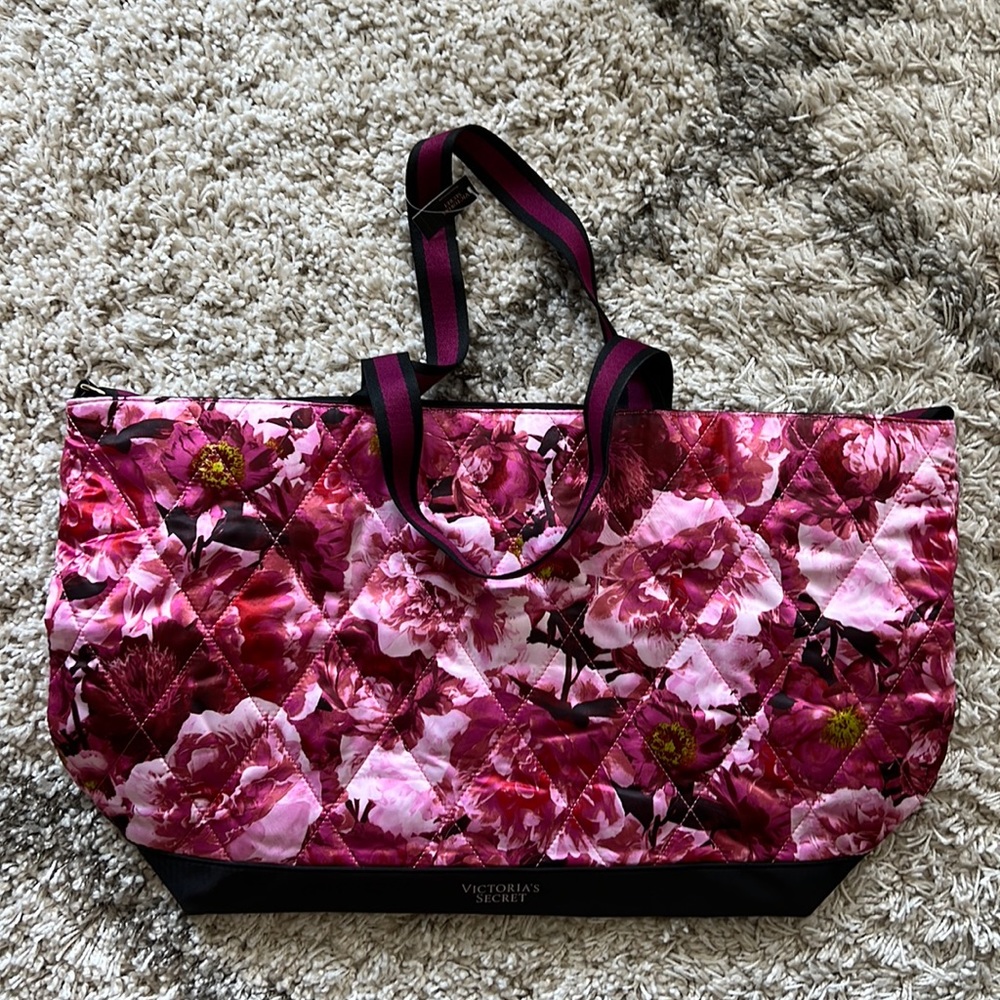 Victoria’s Secret tote
